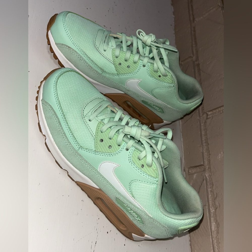 RARE 2016 Nike Airmax 90 “Barely Green” Sneakers Shoes - W 7